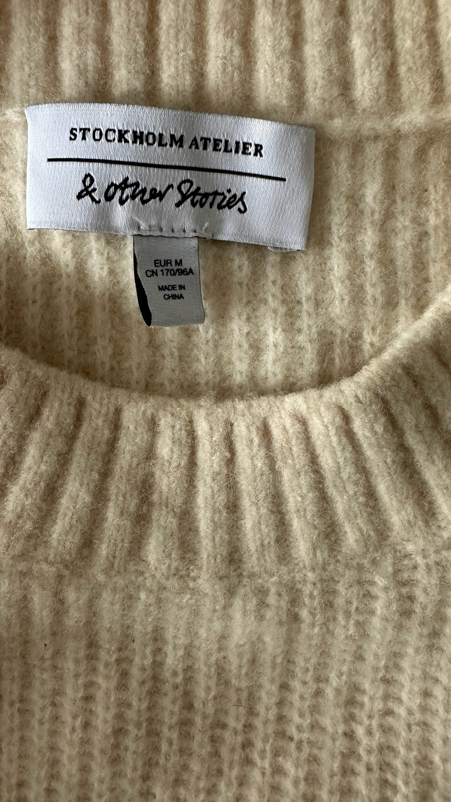 & other stories cream white yak hair wool blend knitted jumper large UK 12 vgc w25
