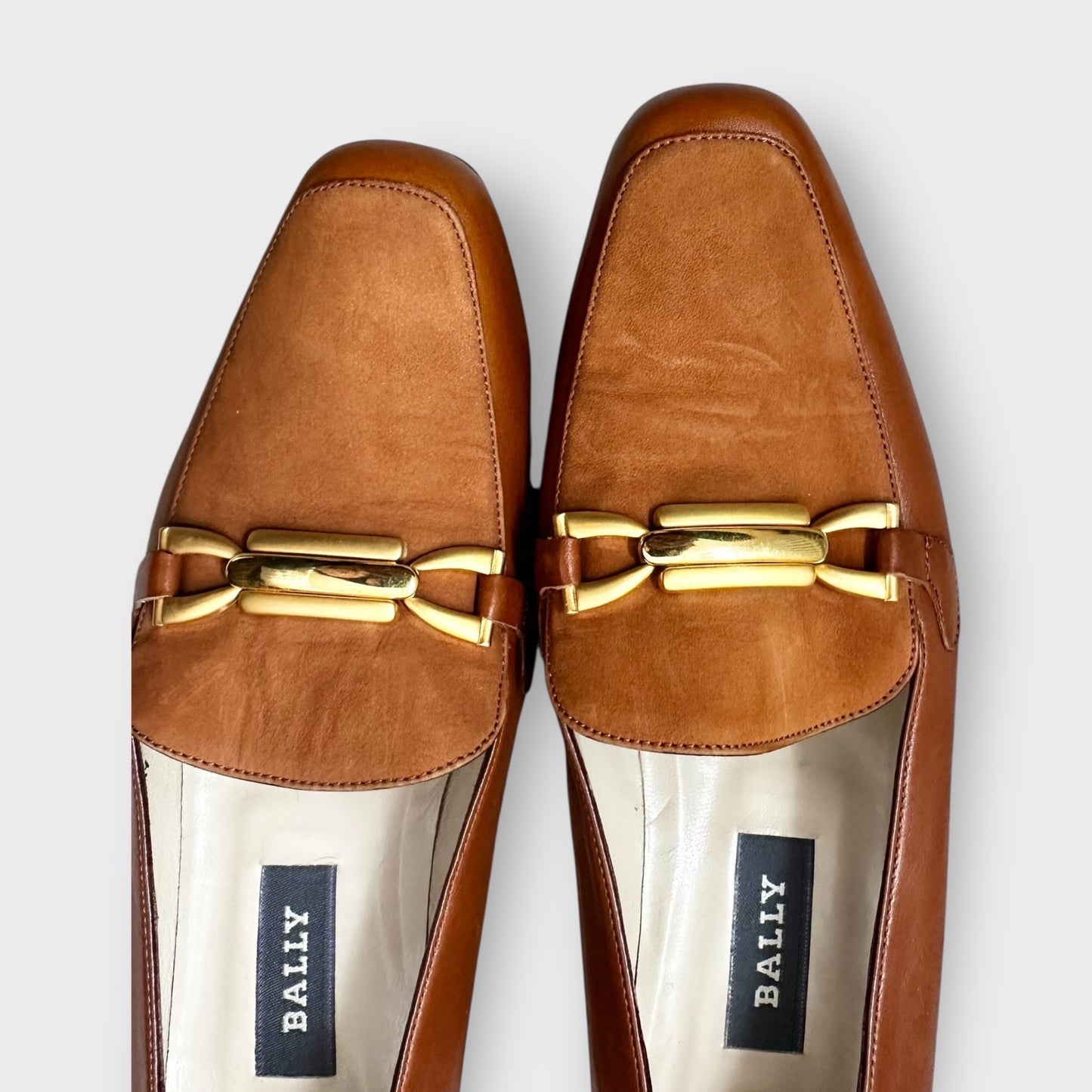 Bally brown tan beige vintage suede loafers shoes EU 38.5 vgc w25