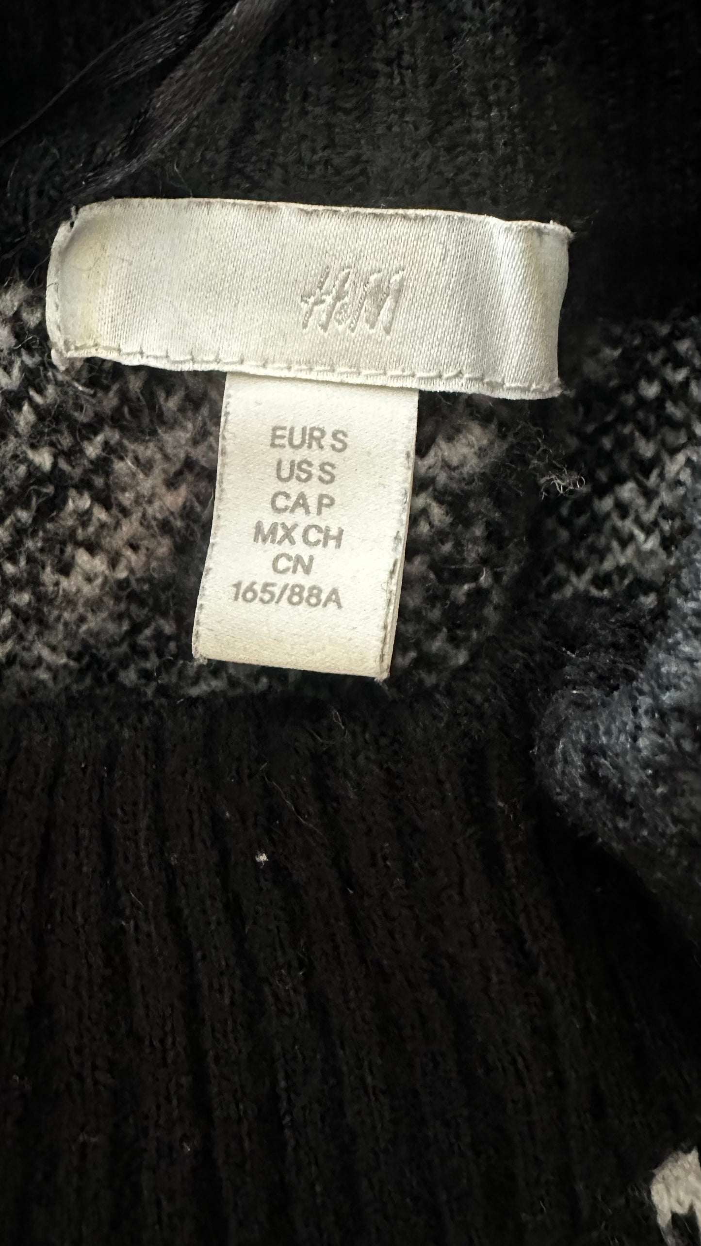 H&M black white alpaca print knitted oversized jumper small UK 8 10
