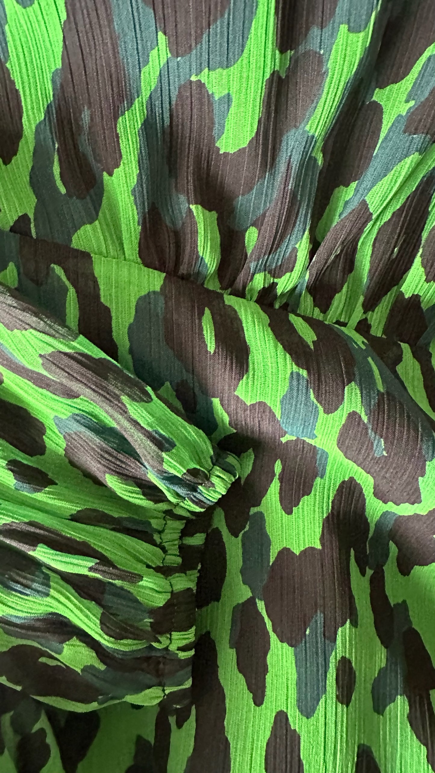 Ro & zo black green animal leopard event dress medium UK 10 vgc w25