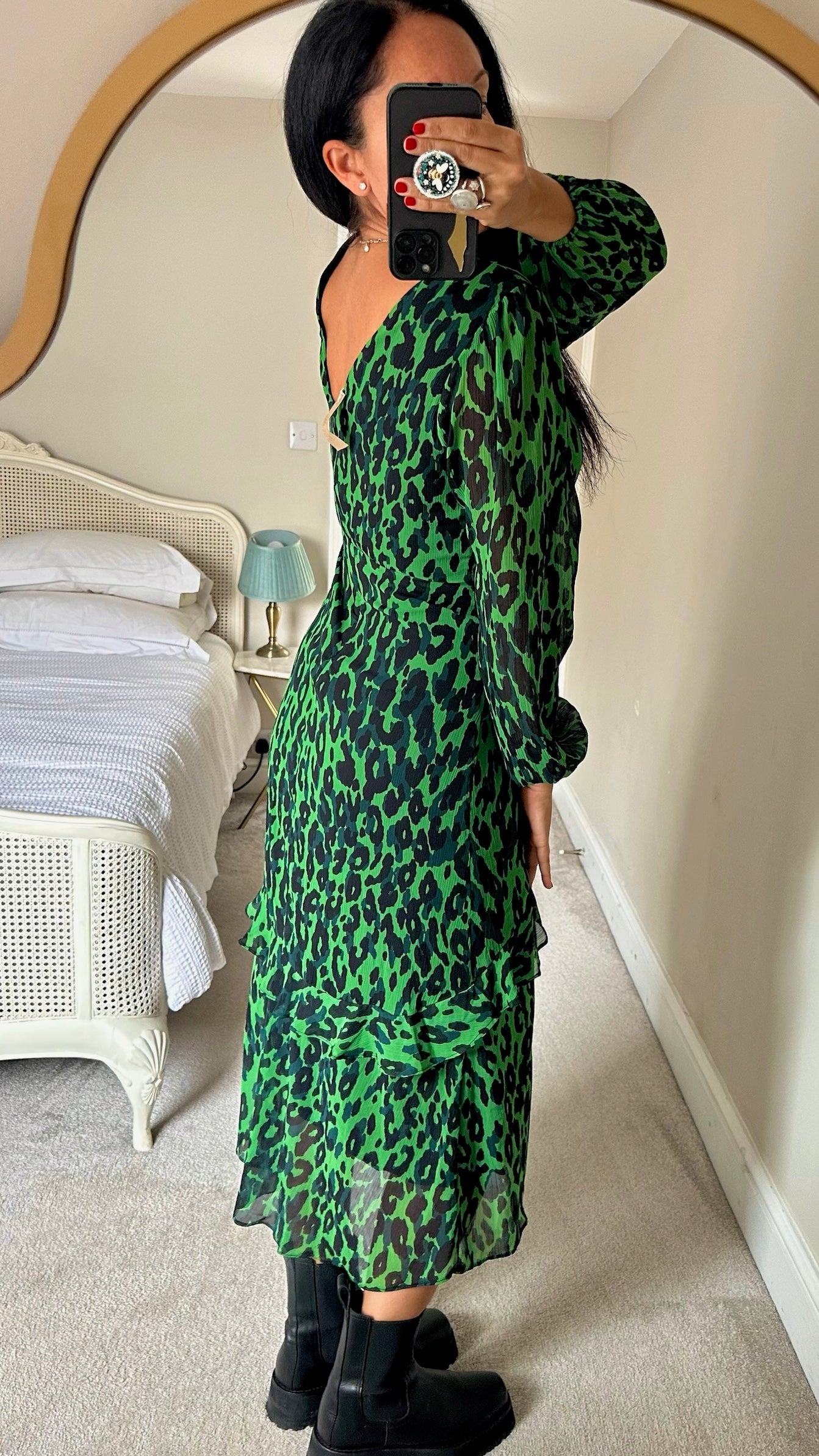 Ro & zo black green animal leopard event dress medium UK 10 vgc w25