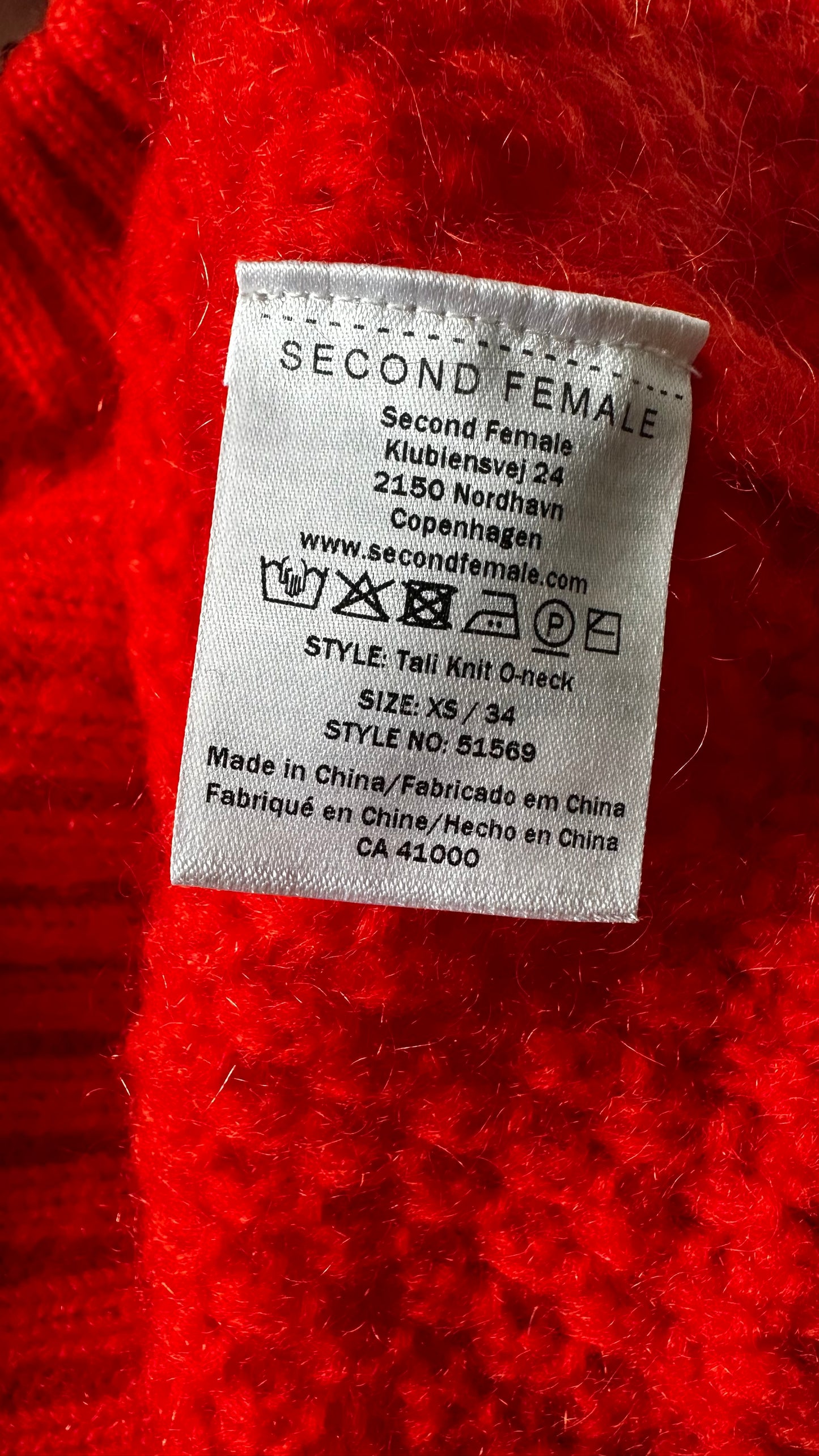 Second Female bright red mohair blend knitted crochet wool blend jumper small UK 8 vgc