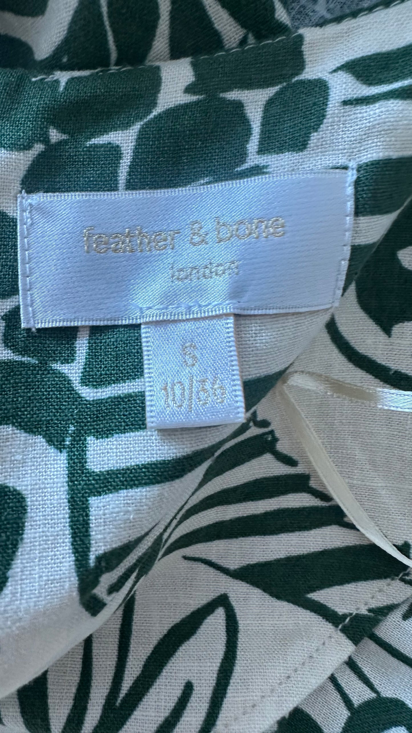 Feather & Bone @ Anthropologie Green cream holiday palm print linen blend dress UK 10-12