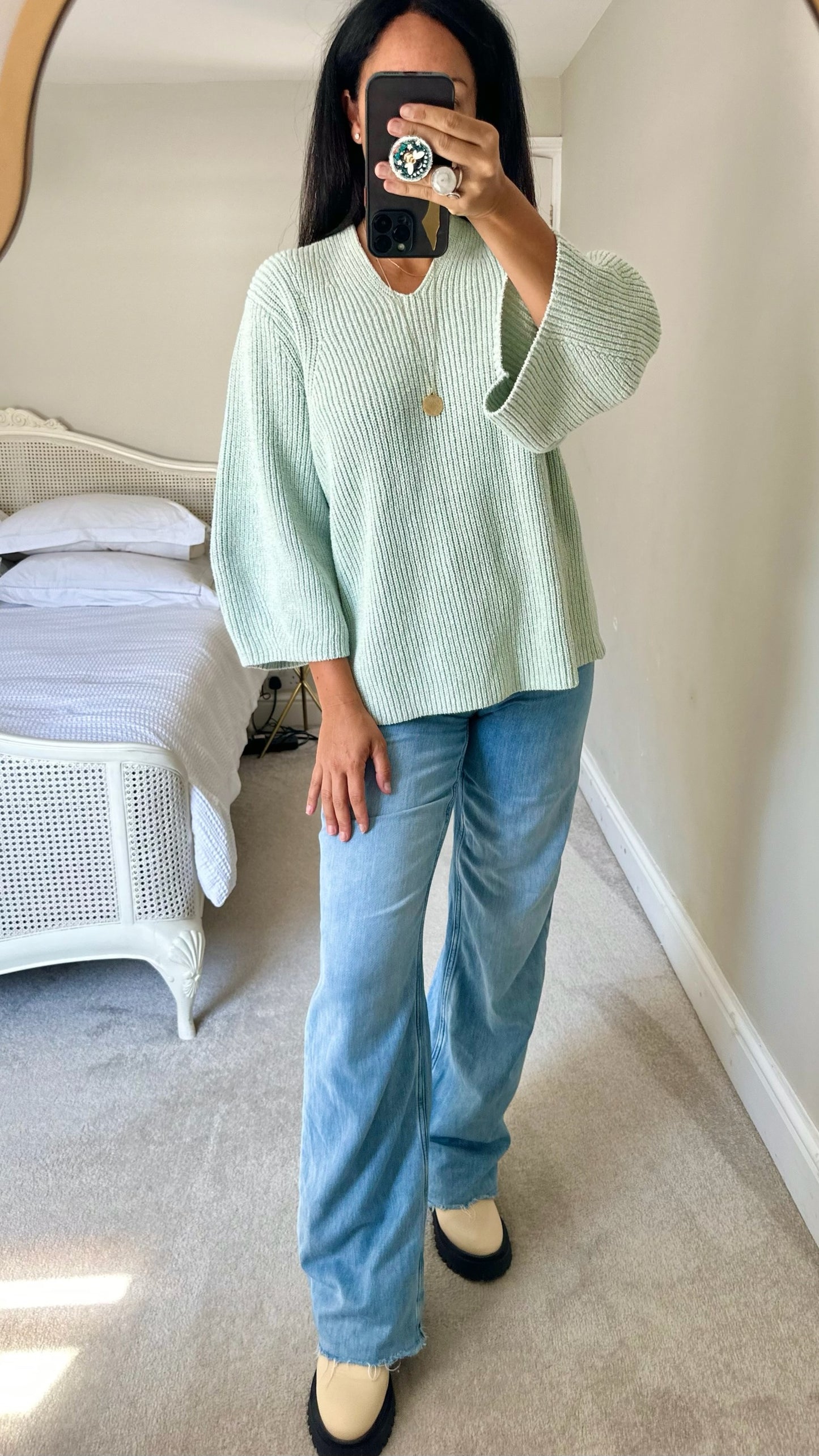 COS light green lightweight knitted jumper large UK 12-14 vgc w25