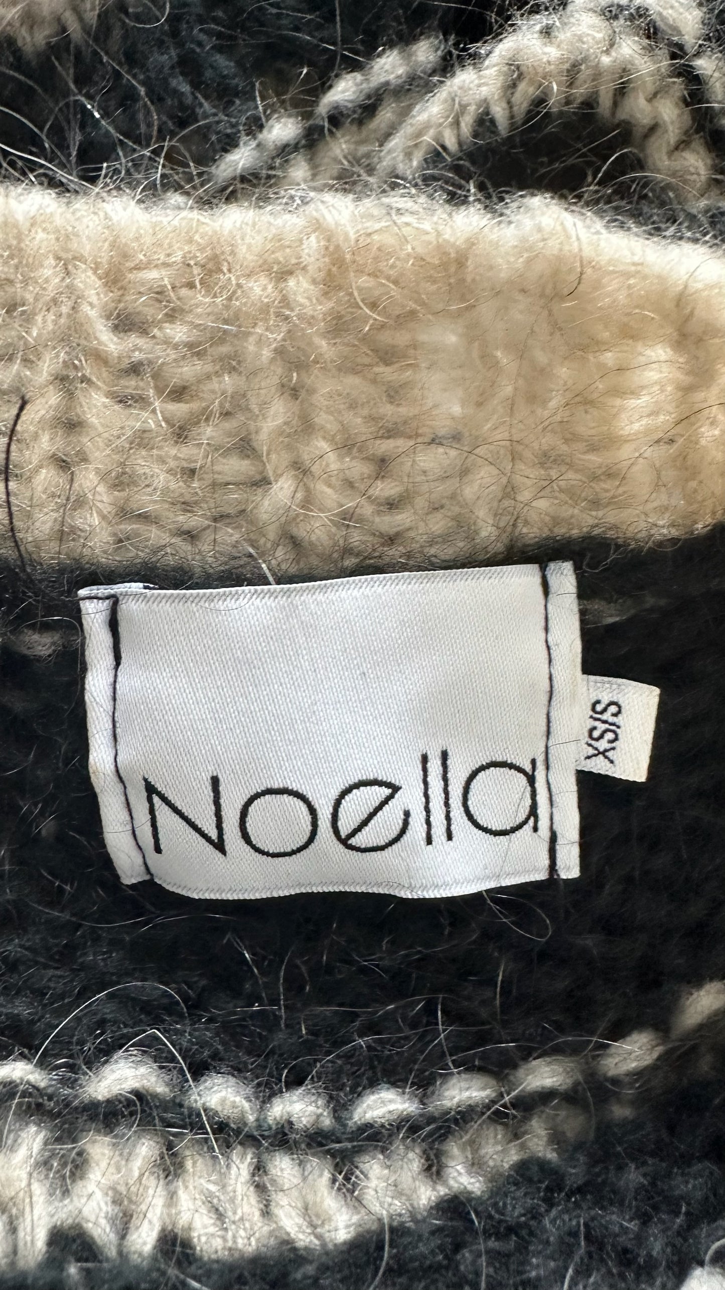 Noella copenhagen black cream squiggle line stripe high mohair blend wool knitted jumper medium UK 10 vgc w25