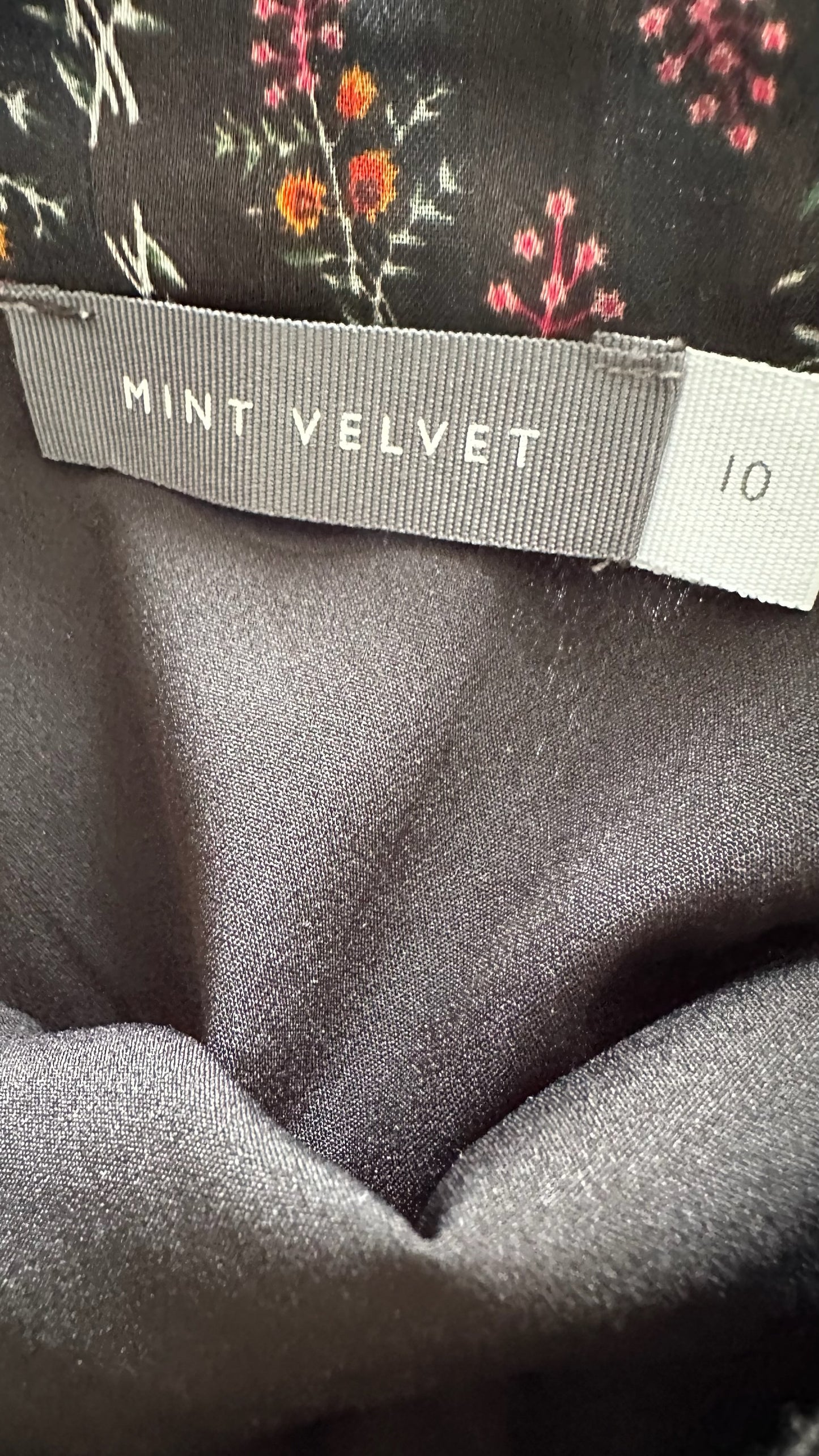 Mint velvet black red wild flower maxi ruffle skirt medium UK 10 vgc w25