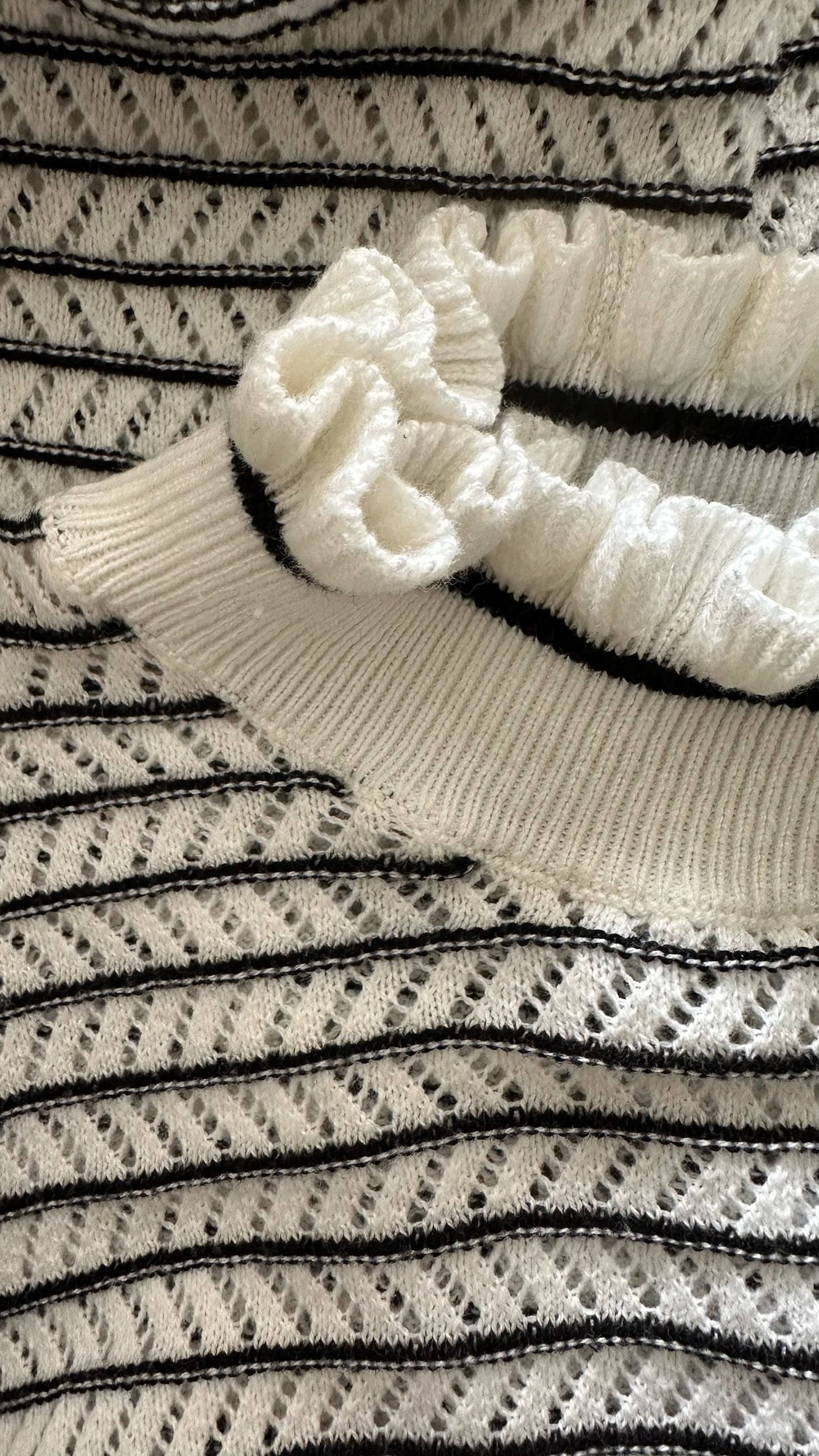 Soaked in luxury white black stripe knitted jumper top small UK 8-10 vgc w25