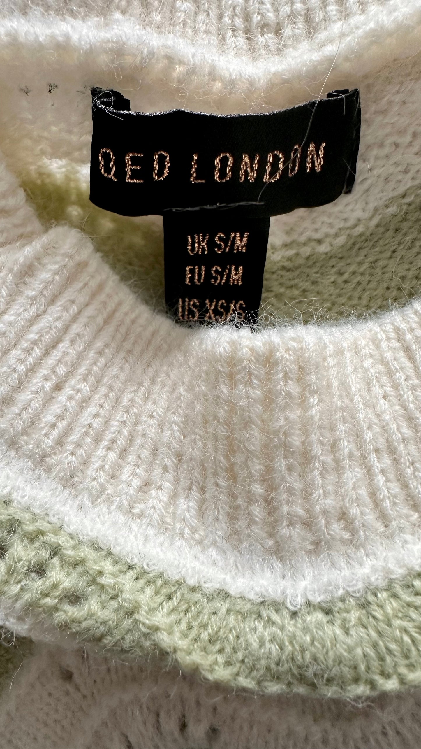 QED London light green cream wave knitted jumper small medium UK 10 new bnwot