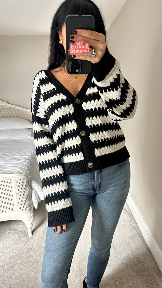 Selected Femme @ Anthropologie black white crinkle knitted jumper cardigan medium UK 12 vgc