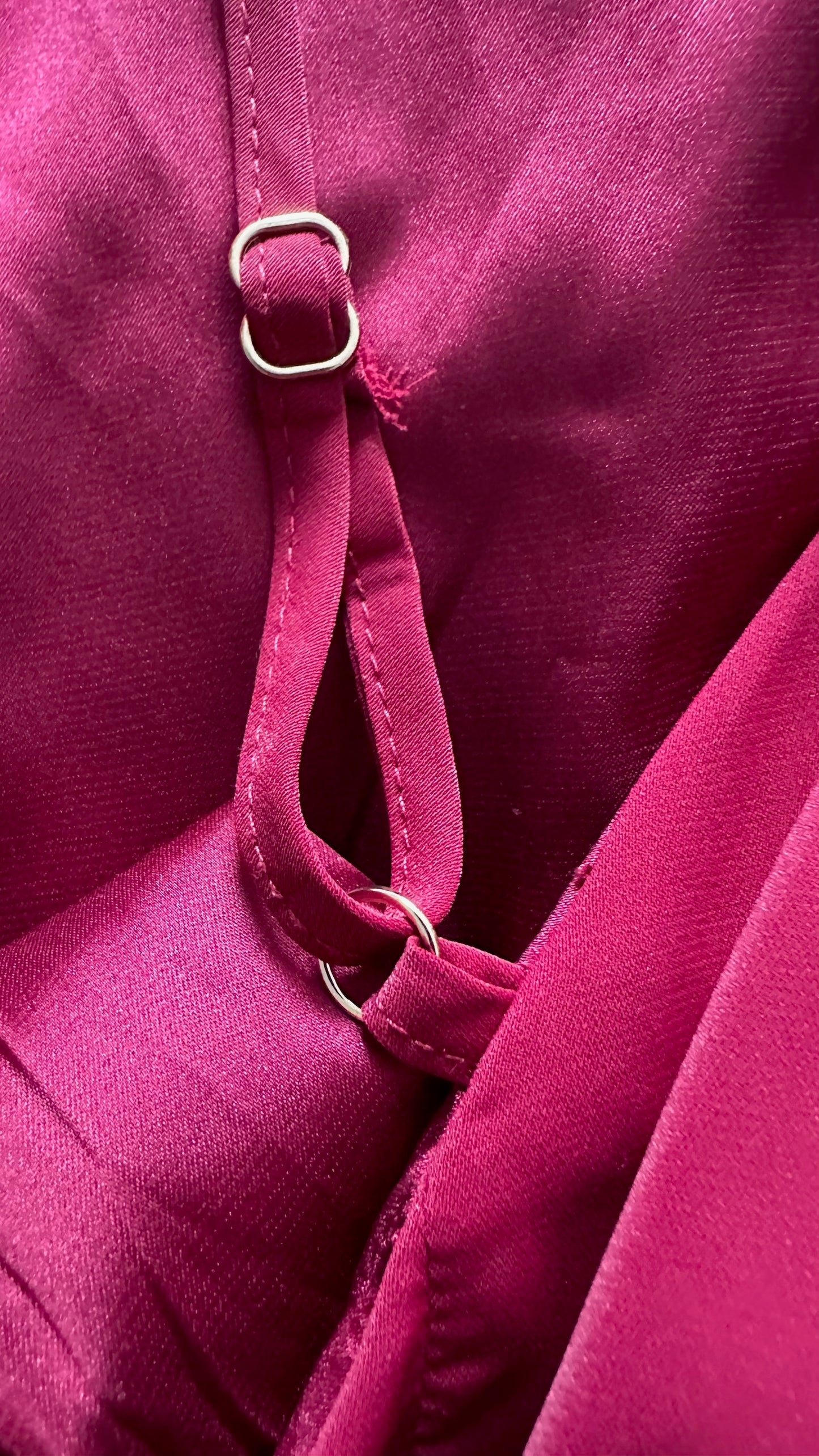 Club L burgundy ruffle v neck side split maxi event dress medium UK 10 vgc XMS25