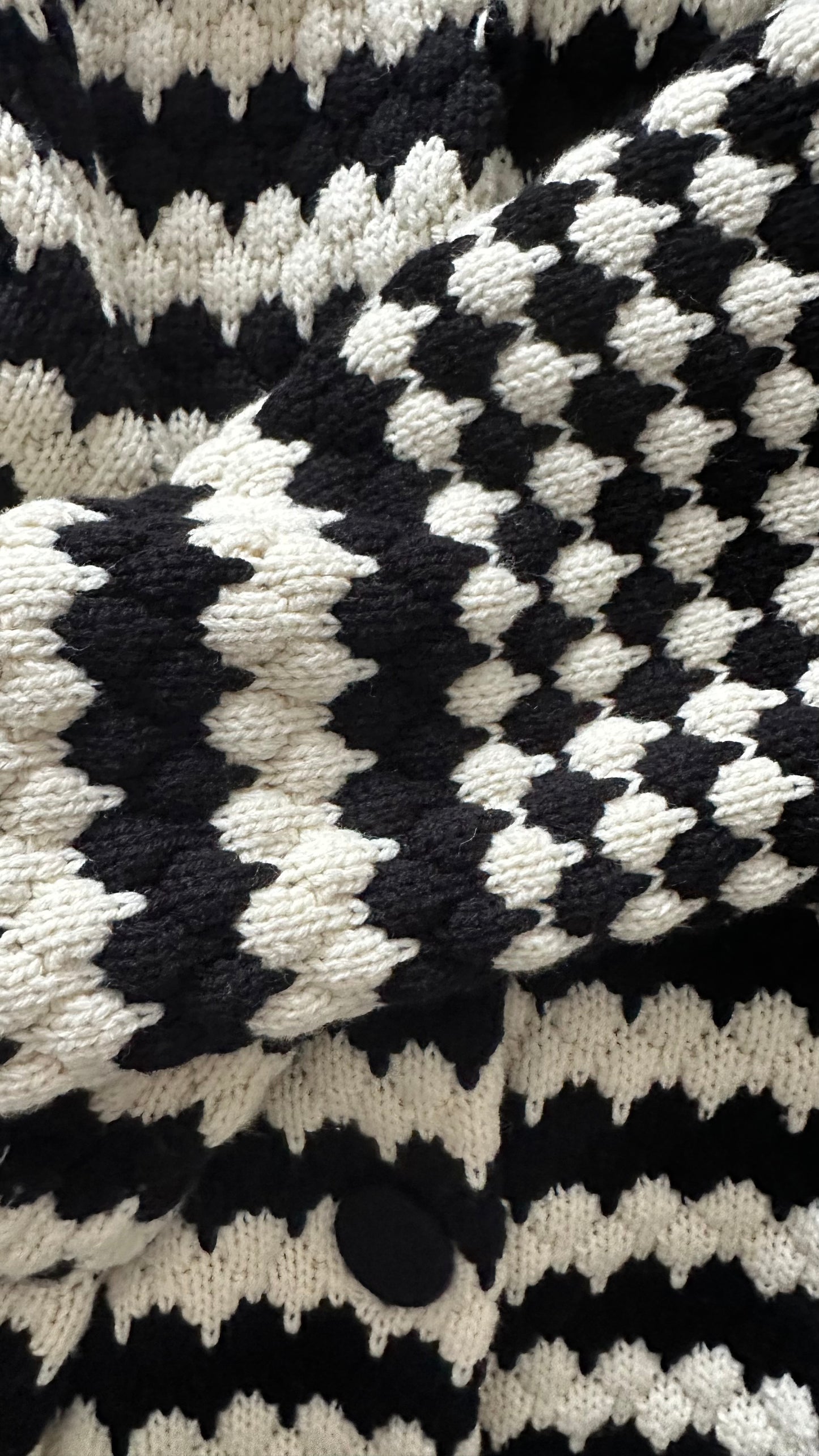 YAS black cream stripe bubble knitted cardigan jumper large UK 12 vgc