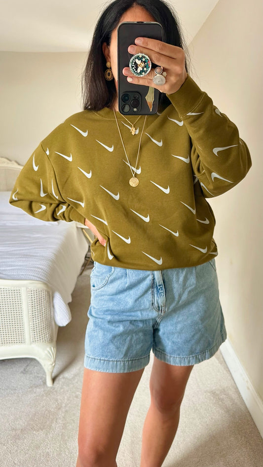 Nike acid green oversized sweater jumper sportswear top extra small small medium large UK 10-12 vgc