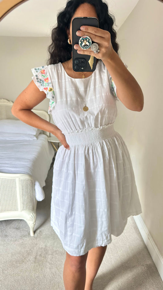 Oliver Bonas white gingham holiday dress extra large UK 14 vgc