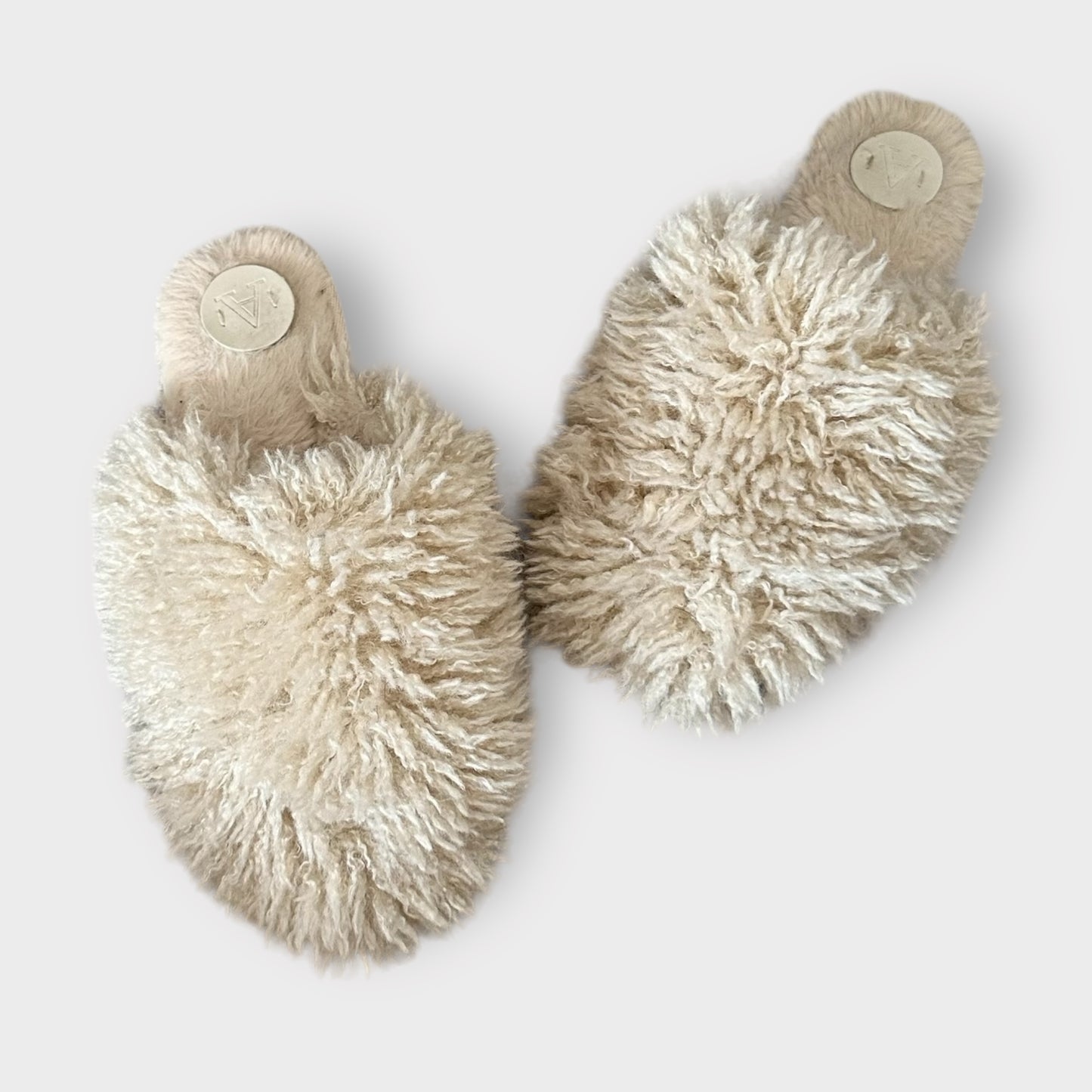 Anthropologie cream beige fluffy indoor slippers EU 37 UK 4 vgc