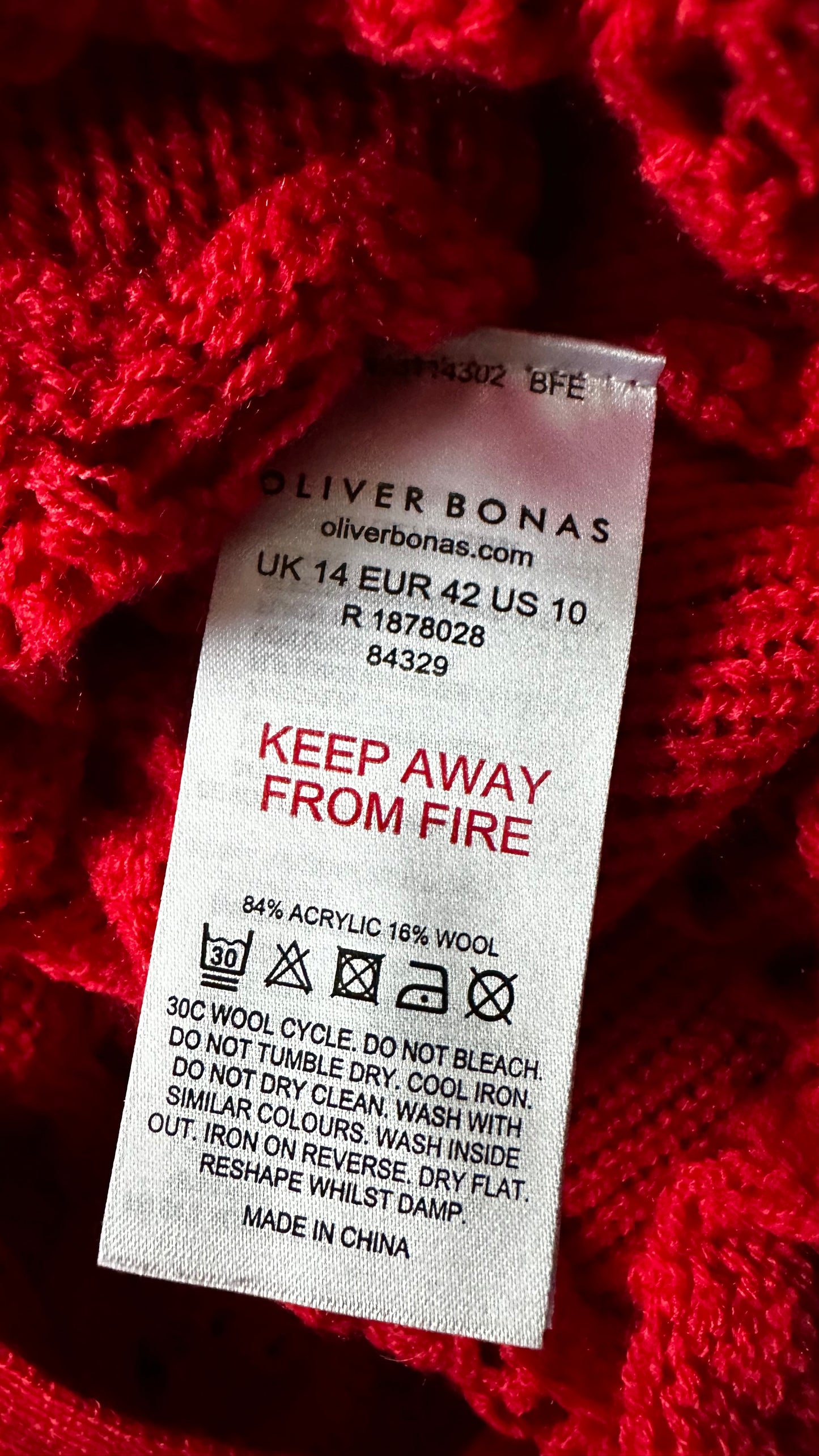 Oliver Bonas red knitted waistcoat top jumper medium UK 14 vgc