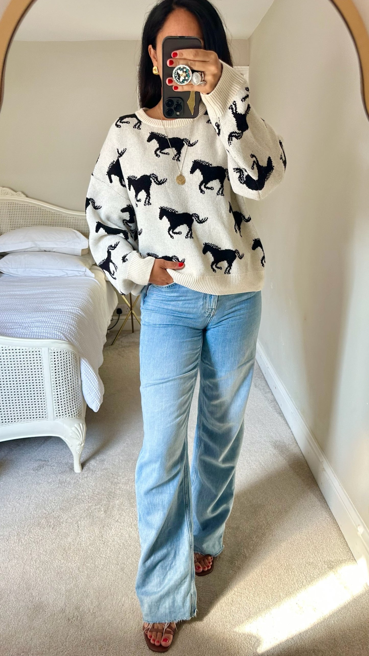 & other stories cream black horse silhouette jumper large UK 12 vgc w25