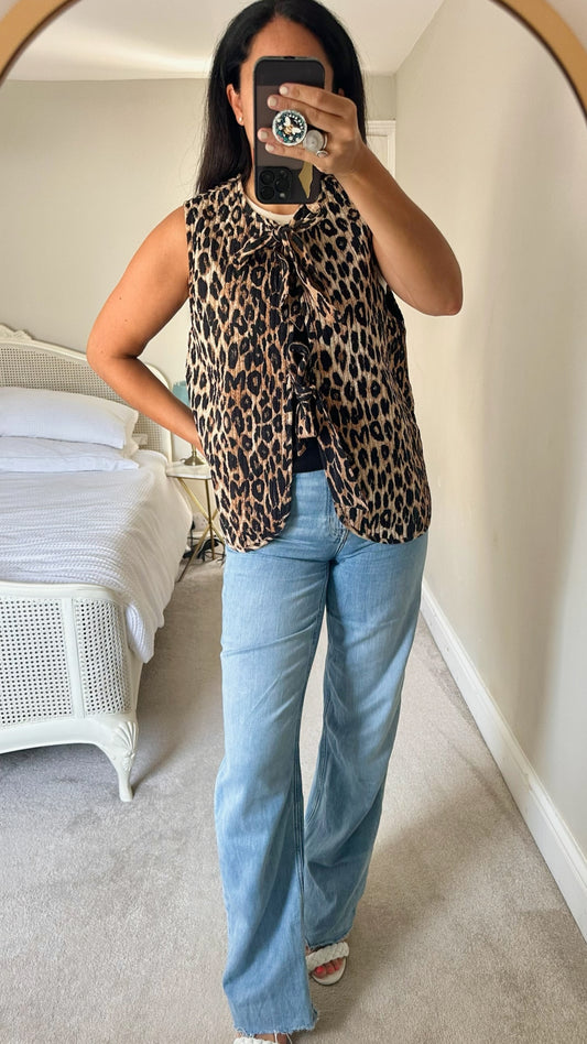Damson madder leopard print tie front quilted animal waistcoat extra large UK 14 vgc