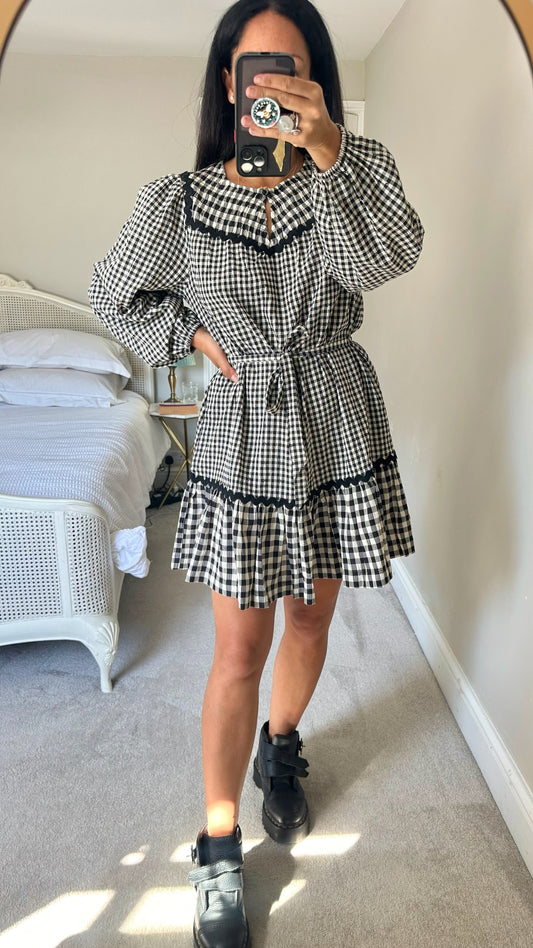 Oliver bonas black cream gingham check mini dress mini mediun UK 10 vgc w25