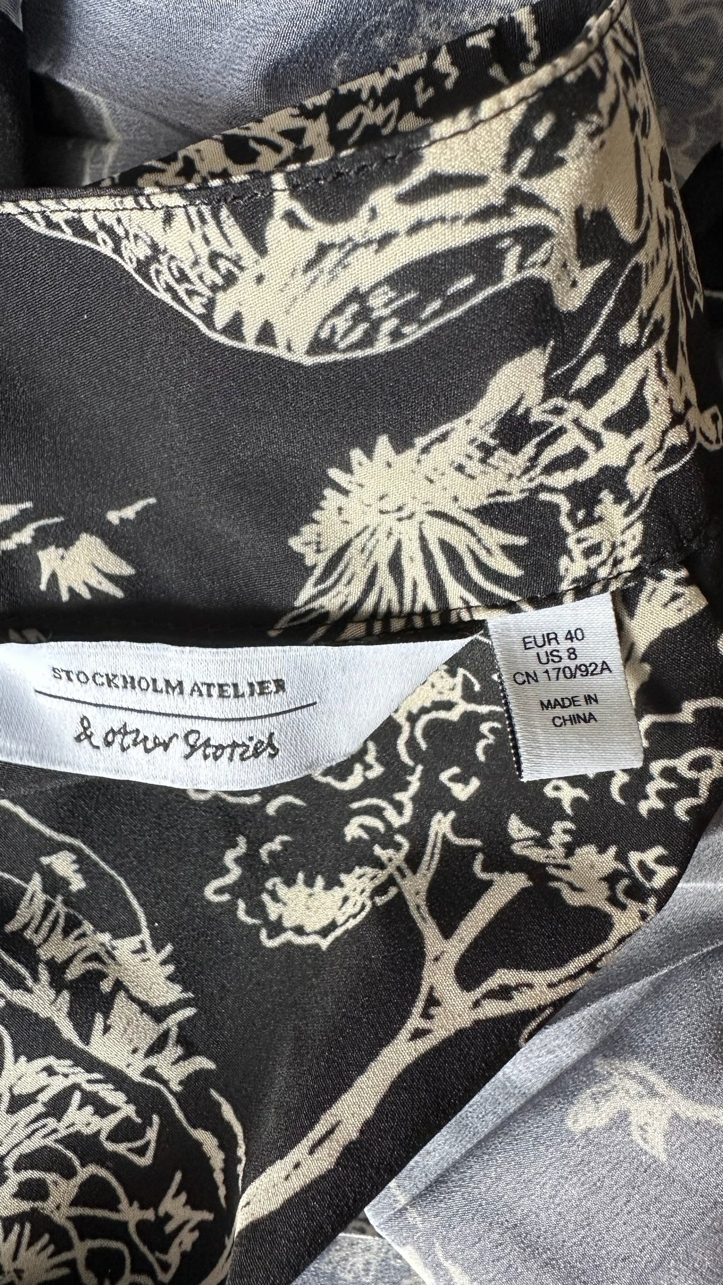 & other stories black cream peacock village print pleated mini smock dress large UK 12 vgc w25