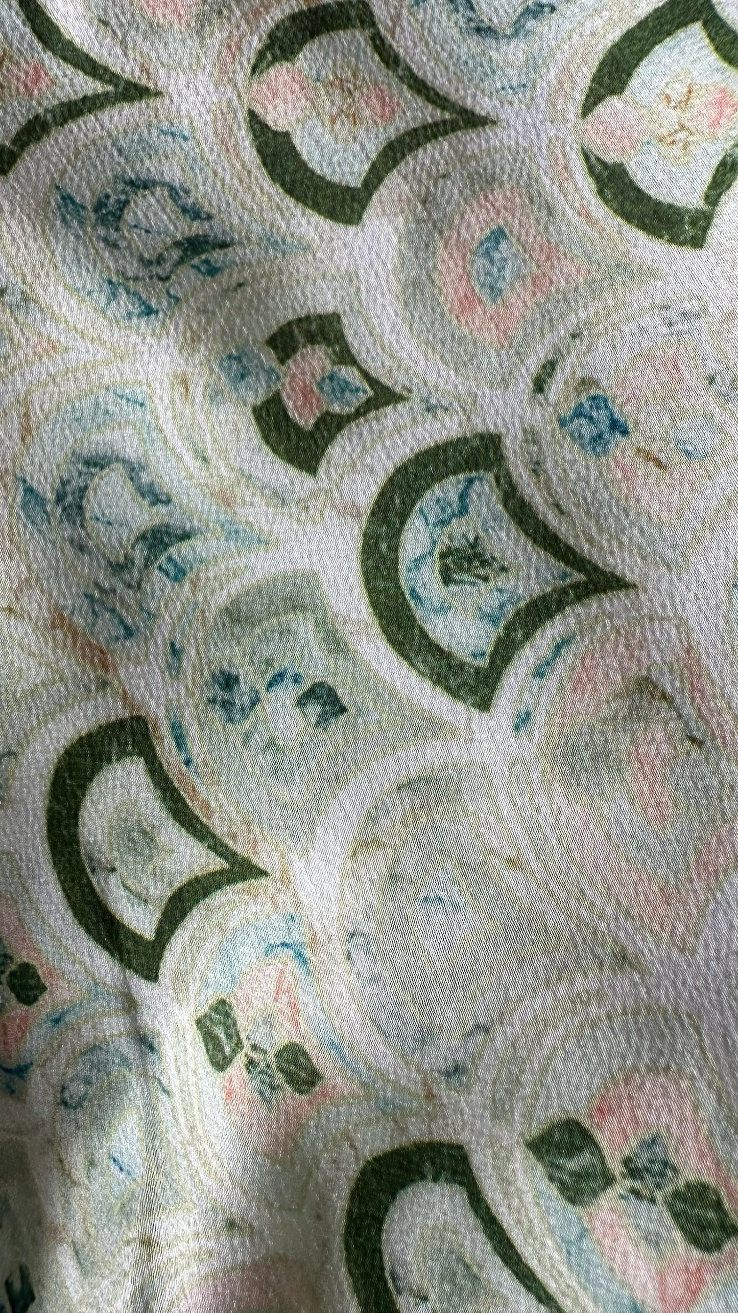 Never fully dressed light sage green shell mermaid print midi skirt large UK 12 vgc