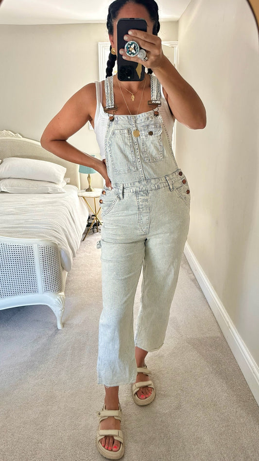 Pilcro @ Anthropologie light blue cream distressed jeans denim dungarees medium UK 10 vgc