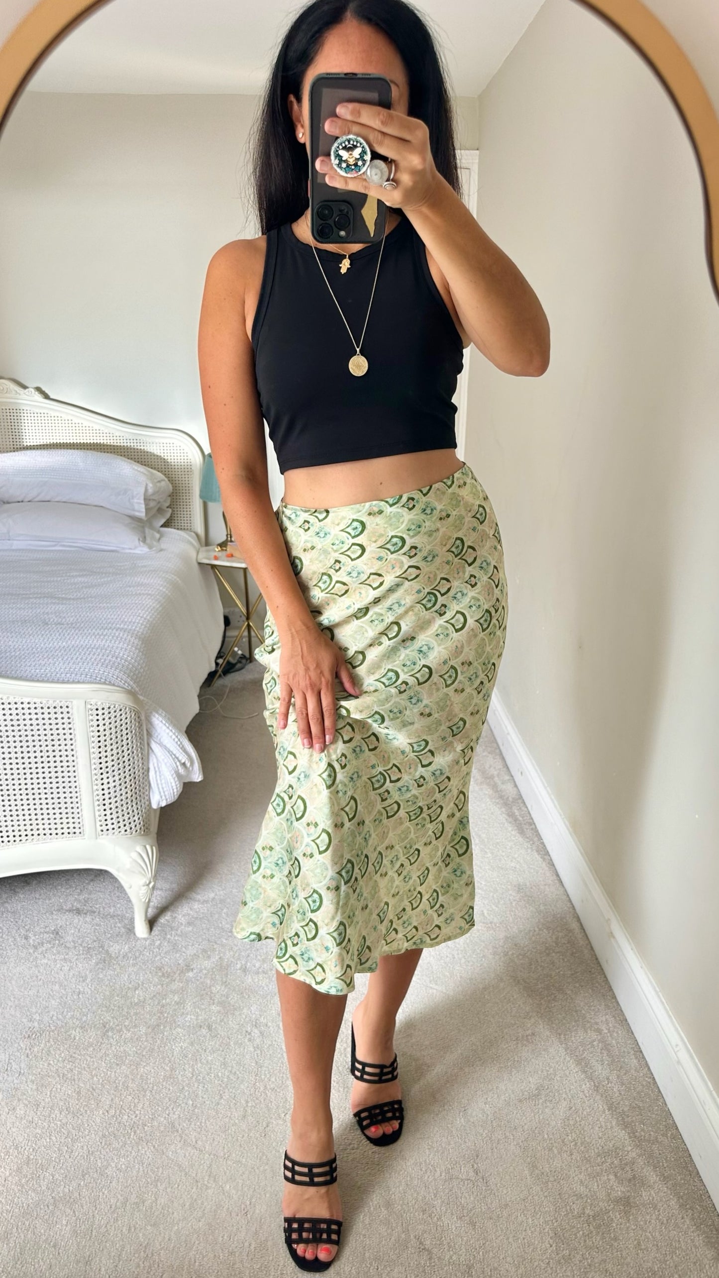 Never fully dressed light sage green shell mermaid print midi skirt large UK 12 vgc