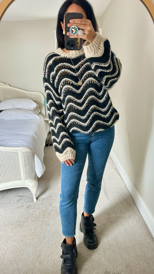 Noella copenhagen black cream squiggle line stripe high mohair blend wool knitted jumper medium UK 10 vgc w25