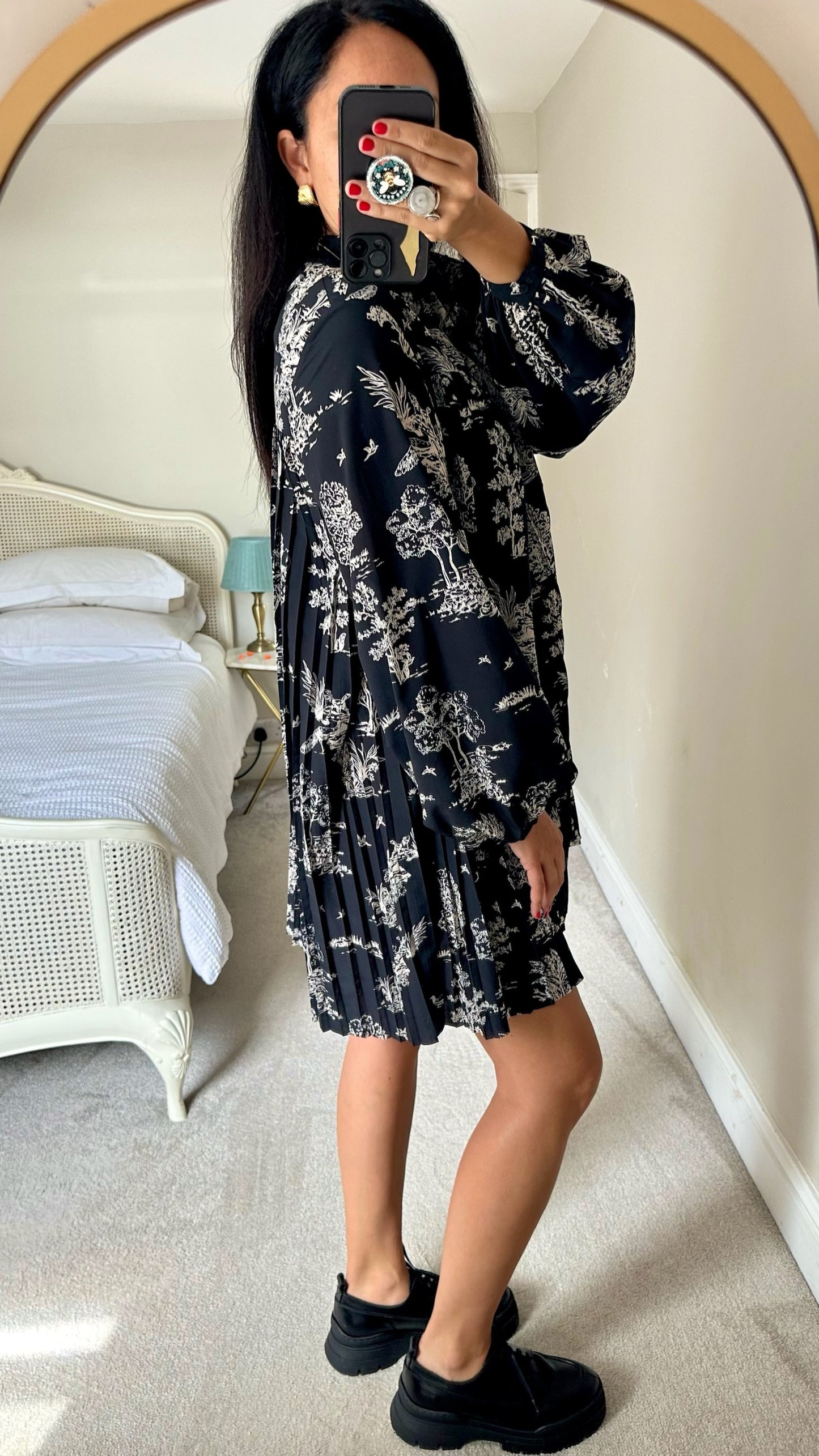 & other stories black cream peacock village print pleated mini smock dress large UK 12 vgc w25